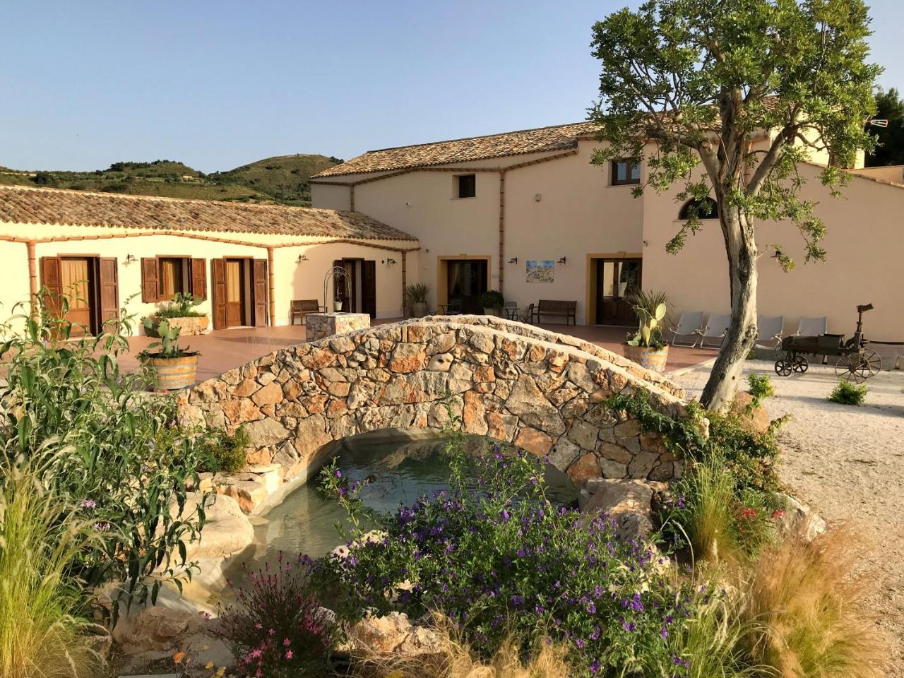 Agriturismo Antichi Granai Villa Calatafimi Luaran gambar